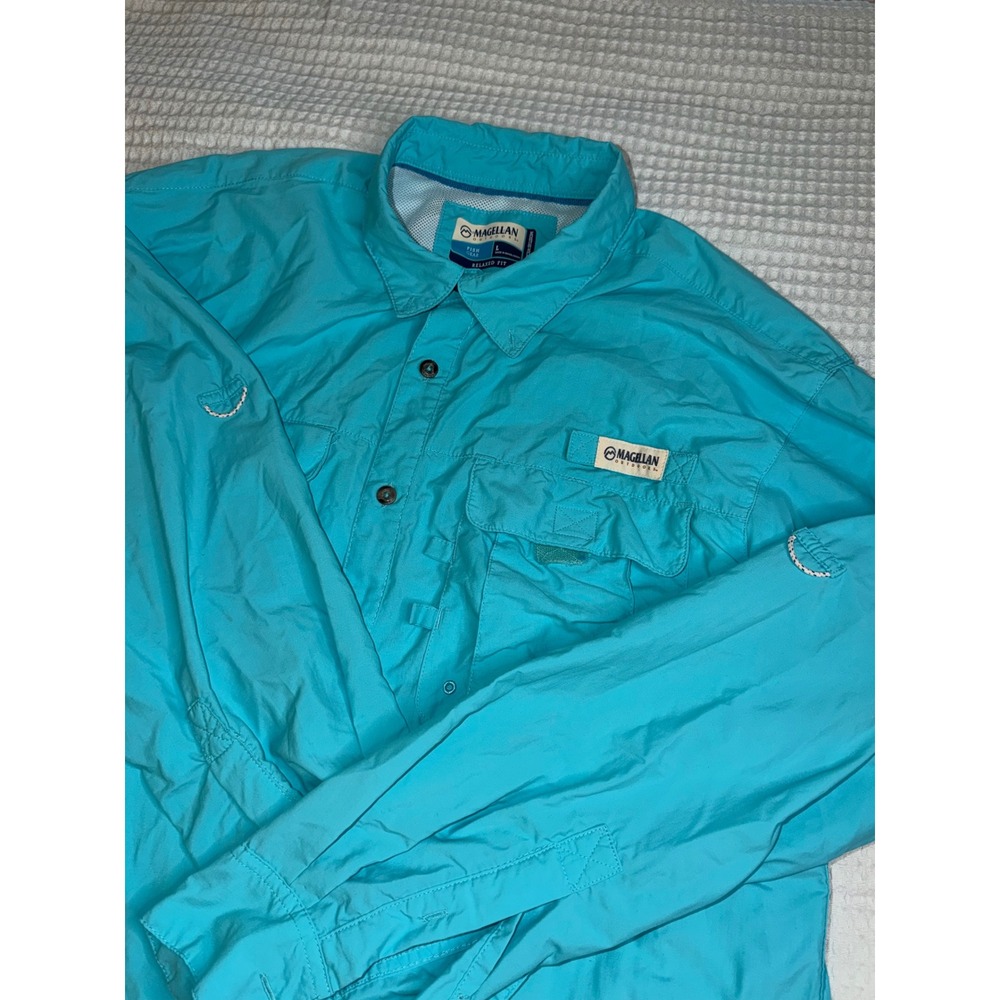 Magellan Outdoors Fishing Shirt Mens Lg Blue Long Sleeve Relaxed Fit Fish Gear